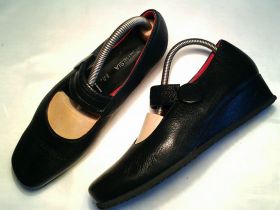 Туфлі Туфли ^/--/^ 39,5-40= Комфортные женские кожаные туфли THERESIA! ^_^^^ 39,5-40 = Комфортні жіночі шкіряні туфлі THERESIA! - фото фото фото