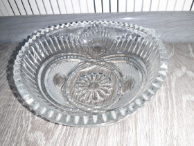 Кухонне начиння, посуд, столове срібло Кухонная утварь, посуда, столовое серебро ^/--/^ Хрусталь салатник 17.5 см СССР гусь хрустальный ^_^^^ Хрусталь салатник 17.5 см СРСР гусь кришталевий - фото фото фото