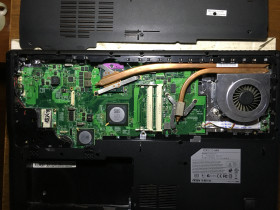 MSI MSI ^/--/^ половина ноута MSI CX /--/ 705 CX /--/ 700 полурабочая на части ^_^^^ половина ноута MSI CX /--/ 705 CX /--/ 700 напівробоча на частини - фото фото фото