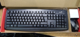 Комплекти Комплекты ^/--/^ Комплект беспроводной Genius Smart KM-8100 № 22191206 ^_^^^ Комплект бездротовий Genius Smart KM-8100 No 22191206 - фото фото фото