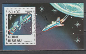 Освоєння космосу Освоение космоса ^/--/^ Гвинея-Бисау 1983 космос блок ^_^^^ Винея-Бисау 1983 космос блок - фото фото фото