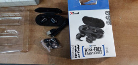 Bluetooth гарнітури Bluetooth гарнитуры ^/--/^ Наушники Trust Duet /--/ 2 Bluetooth Wire-free Earphones   (22864) № 20010403 ^_^^^ Навушники Trust Duet /--/ 2 Bluetooth Wire-free Earphones (22864) No 20010403 - фото фото фото