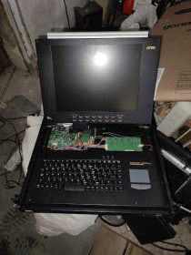 Сервери Серверы ^/--/^ Slideaway LCD KVM переключатель / консоль 15&amp;quot; Aten ACS-1208 /--/ AL 8-port № 241511100 ^_^^^ Slideaway LCD KVM перемикач / консоль 15&amp;quot; Aten ACS-1208 /--/ AL 8-port No 241511100 - фото фото фото