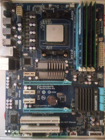 Комплекти для апгрейда Комплекты для апгрейда ^/--/^ Комплект AM /--/ 3+ Gigabyte GA-970 /--/ A-D /--/ 3, FX /--/ 8350, 32 /--/ gb, RX /--/ 460, 1 /--/ Tb+SSD 120 /--/ Gb ^_^^^ Комплект AM /--/ 3+ Gigabyte GA-970 /--/ A-D /--/ 3, FX /--/ 8350, 32 /--/ gb, R /--/ 9-270 /--/ A, WD Green 1 /--/ tb - фото фото фото