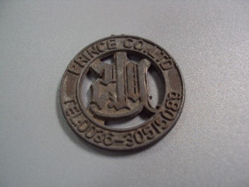 Інше Другое ^/--/^ Брелок подвес PRINCE CO. LTD б/у 3 см №11204 ^_^^^ Брелок підвіс PRINCE CO. LTD б/у 3 см No /--/ 11204 - фото фото фото