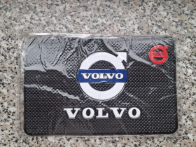 Килимки Коврики ^/--/^ Антиковзкий килимок на торпеду з логотипом Volvo ^_^^^ Антиковзкий коврик на торпеду с логотипом Volvo - фото фото фото