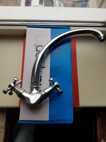 Крани, змішувачі Краны, смесители ^/--/^ Смеситель для кухни Champion 273 Mayfair ^_^^^ Змішувач для кухні Champion 273 Mayfair - фото фото фото