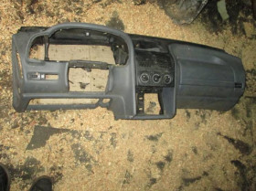 Інші автозапчастини Другие автозапчасти ^/--/^ Торпеда приборная панель Renault Laguna I 95-01 7700821679 ^_^^^ Приладна панель Renault Laguna I 95-01 7700821679 - фото фото фото
