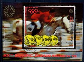 Спорт Спорт ^/--/^ Йемен АР. Олимпиада №2 (блок б/з) 1970 г. ^_^^^ Йемен АР. Олимпиада No /--/ 2 (блок б/с) 1970 г. - фото фото фото