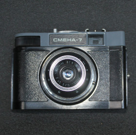 Вінтажні фотоапарати Винтажные фотоаппараты ^/--/^ Фотоапарат Смена-7 ^_^^^ Фотоаппарат Смена-7 - фото фото фото