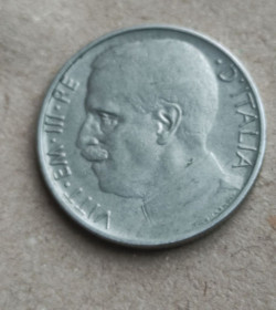 Італія і Ватикан Италия и Ватикан ^/--/^ Монета 50 чентезими 1920 год Италия- Император на колеснице запряженной львами kn /--/ 536 ^_^^^ Монета 50 чентезими 1920 Італія Імператор на колісниці запряженої левами kn /--/ 536 - фото фото фото