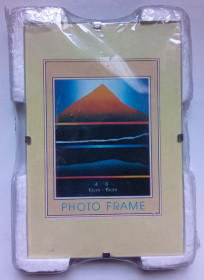 Фоторамки, фотоальбоми Фоторамки, фотоальбомы ^/--/^ Рамка для фотографии, 10 на 15 см, новая ^_^^^ Рамка для фотографії, 10 на 15 см, нова - фото фото фото