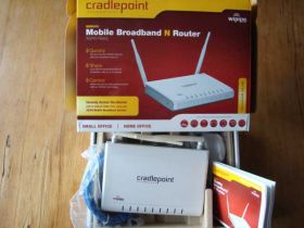 Маршрутизатори Маршрутизаторы ^/--/^ Маршрутизатор   (3 /--/ G/4 /--/ G роутер) CradlePoint MBR /--/ 900 ^_^^^ Маршрутизатор (3 /--/ G/4 /--/ G роутер) CradlePoint MBR /--/ 900 - фото фото фото