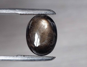 Сапфір Сапфир ^/--/^ Звездчатый сапфир черный 16.85 Ct  16.2 х 12.2 х 6.7 mm ^_^^^ Зірчастий сапфір чорний 16.85 Ct 16.2 х 12.2 х 6.7 mm - фото фото фото
