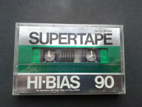 Касети Кассеты ^/--/^ Аудиокассеты Supertape Hi-Bias 90 ^_^^^ Серія Supertape Hi-Bias 90 - фото фото фото
