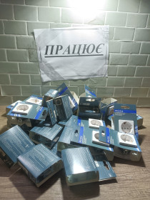 Розетки, вимикачі Розетки, выключатели ^/--/^ розетки ПРАЦЮЄ           (6321) ^_^^^ розетки Работает (6321) - фото фото фото
