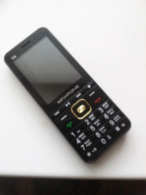 Інші моделі Другие модели ^/--/^ Кнопочный мобильный телефон на 4 Sim карты  (все активны) 2,8 экран ^_^^^ Кнопковий мобільний телефон на 4 Sim карти (всі активні) 2,8 екран - фото фото фото