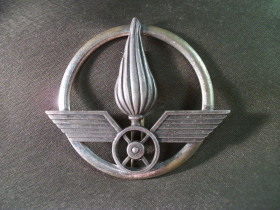 Відзнаки Знаки отличий ^/--/^ 5.815 Знак летчик авиация, ВВС Греция. Тяжелый металл ^_^^^ 5.815 Знак льотчик авіація, ВПС Греція. Важкий метал - фото фото фото