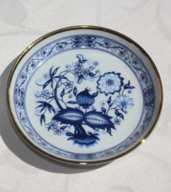 Кухонне начиння, посуд, столове срібло Кухонная утварь, посуда, столовое серебро ^/--/^ Блюдце Royal Franconia - фото фото фото