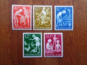Бенілюкс Бенилюкс ^/--/^ Нидерланды, 1962, для детей, негаш. полная серия MNH ^_^^^ Нідерланди, 1962, для дітей, негашна повна серія MNH - фото фото фото