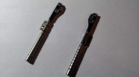 Корпуса Корпуса ^/--/^ Петли для ноутбука Apple MacBook Pro 17 A /--/ 1297 ^_^^^ Петлы для ноутбука Apple MacBook Pro 17 A /--/ 1297 - фото фото фото