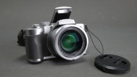 Canon Canon ^/--/^ Цифровий фотоапарат 5.0 /--/ Mpix Panasonic DMC-FZ /--/ 5  +  LEICA DC-Vario Elmarit Mega IOS lens x /--/ 12 Вживане ^_^^^ Цифровой фотоаппарат 5. 0 /--/ Mpix Panasonic DMC-FZ /--/ 5 + LEICA DC-Vario Elmarit Mega IOS lens x /--/ 12 - фото фото фото