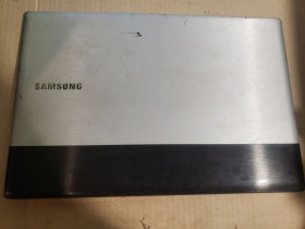 Корпуса Корпуса ^/--/^ корпус ноутбука Samsung NP RV /--/ 511, RV /--/ 513, RV /--/ 515, RV /--/ 520 - крышка матрицы     (BA /--/ 75-02850 /--/ A) ^_^^^ корпус ноутбука Samsung NP RV /--/ 511, RV /--/ 513, RV /--/ 515, RV /--/ 520 - рамка матриці (BA /--/ 75-02850 /--/ A) - фото фото фото