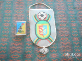 Вимпели, кубки Вымпелы, кубки ^/--/^ Футбольный вымпел :Олимпийский футбольный турнир Киев - 1980 г. ^_^^^ Футбольний вимпел:Олімпійський футбольний турнір Київ - 1980 р. - фото фото фото