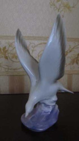 Статуетки, Скульптури, Фігурки, Фарфор Статуэтки, Скульптуры, Фигурки, Фарфор ^/--/^ фарфор Чайка Германия ^_^^^ фарфор Чайка Німеччина - фото фото фото