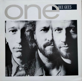 Платівки Пластинки ^/--/^ Bee Gees - One - 1989.  (LP). 12. Vinyl. Пластинка. Germany. ^_^^^ Bee Gees — One — 1989. (LP). 12. Vinyl. Платівка. Germany. - фото фото фото