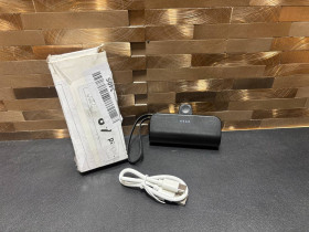 Зовнішні акумулятори (Power Bank) Внешние аккумуляторы (Power Bank) ^/--/^ чорний компактний портативний зарядний пристрій ^_^^^ черный компактный портативное зарядное устройство - фото фото фото
