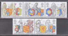 Великобританія Великобритания ^/--/^ Великобритания 1998 ГЕРБЫ ГЕРАЛЬДИКА ЩИТ ЖИВОТНЫЕ ЛЕВ КОНЬ БЫК СОБАКА Mi.1734-8 SW 1714-8**MNH $4.15 ^_^^^ Великобританія 1998 Герби Геральдіка Щит тваринні Лев Кінь Бик Собака Mi.1734-8 SW 1714-8**MNH $4.15 - фото фото фото