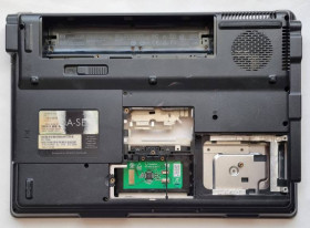 Корпуса Корпуса ^/--/^ Нижня частина корпусу (топкейс + корито) &amp;quot;Compaq Presario V /--/ 6000, V /--/ 6500, F /--/ 500, F /--/ 700&amp;quot; б/в Ор ^_^^^ Нижняя часть корпуса (топкейс + корыто) &amp;quot; Compaq Presario V /--/ 6000, V /--/ 6500, F /--/ 500, F /--/ 700&amp;quot; б/у Ор - фото фото фото