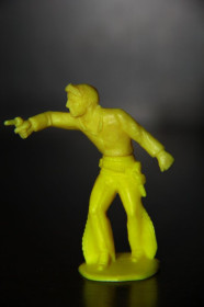 Фігурки, солдатики Фигурки, солдатики ^/--/^ ковбой своппет Manurba- Domplast ФРГ  60-65 /--/ мм ^_^^^ ковбой своппет Manurba- Domplast ФРН 60-65 мм - фото фото фото