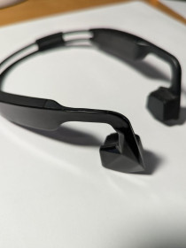 Навушники, гарнітури Наушники, гарнитуры ^/--/^ Sigma Mobile X-music H /--/ 81 Safety — Bluetooth гарнітура з кістковою провідністю ^_^^^ Sigma Mobile X-music H /--/ 81 Safety — Bluetooth гарнитура с костной проводимостью - фото фото фото