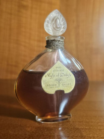 Вінтажна косметика і парфюмерия Винтажная косметика и парфюмерия ^/--/^ Night of Delight Roger &amp; Gallet 20 /--/ ml Parfum ^_^^^ Night of Delight Roger & Gallet 20 /--/ ml Parfum - фото фото фото