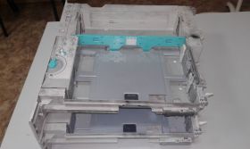 Комплектуючі Комплектующие ^/--/^ Лотки для HP LaserJet 5 /--/ Si R /--/ 77-0004\R /--/ 77-0003 2-й и 3-й ^_^^^ Лотки для HP LaserJet 5 /--/ Si R /--/ 77-0004\R /--/ 77-0003 2-й і 3-й - фото фото фото