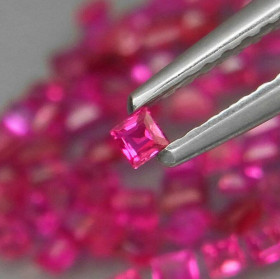 Рубін Рубин ^/--/^ Рубин  принцесса 1.5 to 2 mm ^_^^^ Рубін принцеса 1.5 to 2 mm - фото фото фото