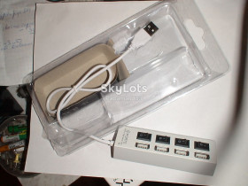 Концентратори, хаби Концентраторы, хабы ^/--/^ USB Хаб, концентратор с подсветкой и выключателями.4 /--/ х. Белый. Новый. ^_^^^ USB Хаб, концентратор з підсвічуванням і вимикачами. Білий. Новий. - фото фото фото