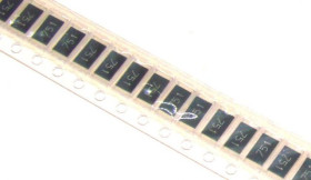 Резистори Резисторы ^/--/^ Резистор 2512 SMD 1 /--/ W 1% 750 /--/ R    1 шт. ^_^^^ Резистор 2512 SMD 1 /--/ W 1% 750 /--/ R 1 шт. - фото фото фото