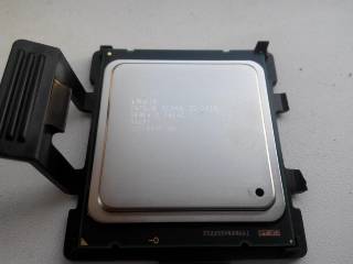 Процесори Процессоры ^/--/^ процессор Sock /--/ 2011 Xeon E /--/ 5-2630-6 ядер 12 потоков ^_^^^ процесор Sock /--/ 2011 Xeon E /--/ 5-2630-6 ядер 12 потоків - фото фото фото