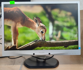 Philips Philips ^/--/^ Монітор Philips Brilliance 220 /--/ P /--/ 4 /--/ L / 22&amp;quot;  (1680 /--/ x /--/ 1050) TN / USB, VGA, DVI, DisplayPort / Вбудовані колонки 2 /--/ x 1.5 /--/ W / VESA 100 /--/ x /--/ 100 - б/в ^_^^^ Монитор Philips Brilliance 220 /--/ P /--/ 4 /--/ L/22&amp;quot; (1680 /--/ x /--/ 1050) TN/USB, VGA, DVI, DisplayPort/Встроенные колонки 2 /--/ x 1.5 /--/ W/VESA 100 /--/ x /--/ 100 - б/в - фото фото фото