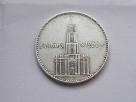 Германія (-) Германия (-) ^/--/^ ГЕРМАНИЯ.2 Марки 1934 г F, Кирха с датой 1933 г. ТРЕТИЙ РЕЙХ. СЕРЕБРО. Не частая!,Состояние ! ^_^^^ Германія.2 Марки 1934 р F, Кірха з датою 1933 р. Третій Рейх. СЕРЕБРО. Не часті! Стан! - фото фото фото