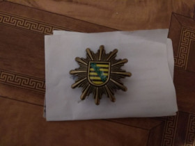 Сувенири Сувениры ^/--/^ Кап-зірка Поліцейська Саксонія  Mützenstern Polizei Sachsen ^_^^^ Полицейская Саксония Mützenstern Polizei Sachsen - фото фото фото