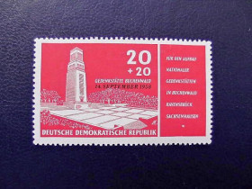 НДР, ФРН ГДР, ФРГ ^/--/^ Поштова марка Німеччина НДР &amp;quot; Національний меморіал конслагеря Бухенвальд &amp;quot; 1958 рік ** ^_^^^ Почтовая марка Германия ГДР &amp;quot; Национальный мемориал конслагеря Бухенвальд &amp;quot; 1958 год ** - фото фото фото