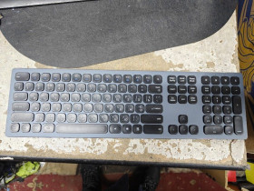 Клавіатури Клавиатуры ^/--/^ Беспроводная клавиатура OfficePro SK /--/ 1550 /--/ B № 26050303/2 ^_^^^ Бездротова клавіатура OfficePro SK /--/ 1550 /--/ B No 26050303/2 - фото фото фото