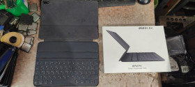 Клавіатури, стилуси Клавиатуры, стилусы ^/--/^ Клавиатура Apple Smart Keyboard Folio для iPad Pro 11&amp;quot; MU /--/ 8 /--/ G /--/ 2 /--/ RS/A № 24100404 ^_^^^ Apple Smart Keyboard Folio для iPad Pro 11&amp;quot; MU /--/ 8 /--/ G /--/ 2 /--/ RS/A No 24100404 - фото фото фото
