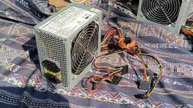 Блоки живлення Блоки питания ^/--/^ Блоки живлення LOGIC POWER ATX-450 /--/ W ^_^^^ Блоки питания LOGIC POWER ATX-450 /--/ W - фото фото фото