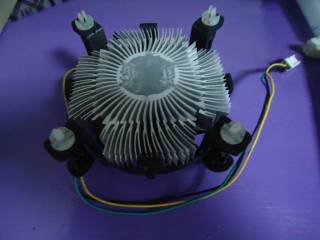 Системи охолодження Системы охлаждения ^/--/^ Socket 775 кулер с креплением под процессор intel 775 ^_^^^ Socket 775 кулер з кріпленням під процесор intel 775 - фото фото фото