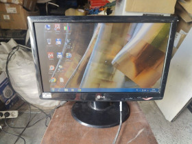 LG LG ^/--/^ Широкоформатный ЖК-монитор 19 дюймов LG Flatron W /--/ 1943 /--/ SS-PF № 24110903 ^_^^^ Широкоформатний ЖК-монітор 19 дюймів LG Flatron W /--/ 1943 /--/ SS-PF No 24110903 - фото фото фото